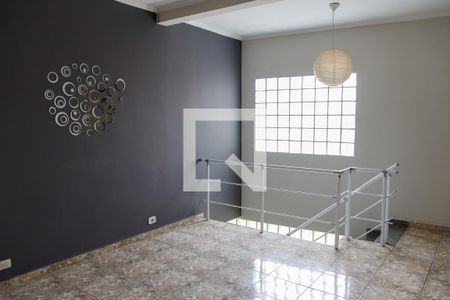 sala de casa para alugar com 5 quartos, 230m² em Jardim Elvira, Osasco