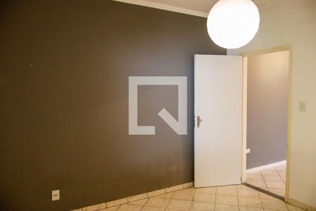 Quarto 1 de casa para alugar com 5 quartos, 230m² em Jardim Elvira, Osasco