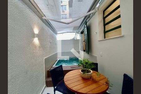 Varanda de apartamento à venda com 1 quarto, 49m² em Copacabana, Rio de Janeiro