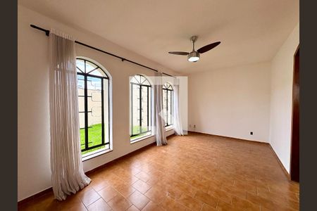 Sala de casa para alugar com 3 quartos, 280m² em Jardim Merci Ii, Jundiaí