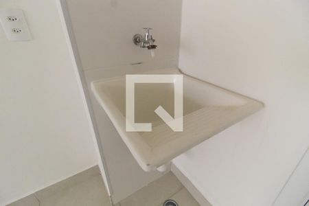 Sala/Cozinha de apartamento para alugar com 2 quartos, 33m² em Vila Nova Curuca, São Paulo