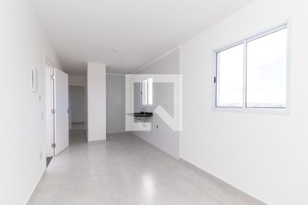 Sala/Cozinha de apartamento para alugar com 2 quartos, 42m² em Cidade Antônio Estêvão de Carvalho, São Paulo