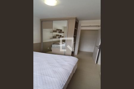 Suíte 1 de apartamento para alugar com 2 quartos, 87m² em Canto, Florianópolis