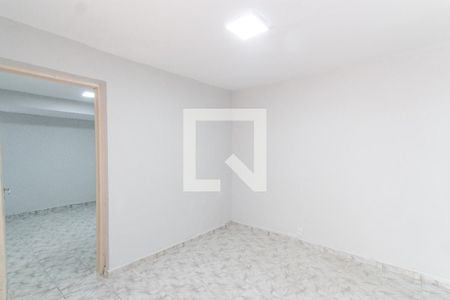 Sala   de casa de condomínio para alugar com 1 quarto, 50m² em Vila Nivi, São Paulo