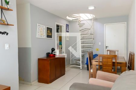 Sala de apartamento para alugar com 2 quartos, 70m² em Abolição, Rio de Janeiro