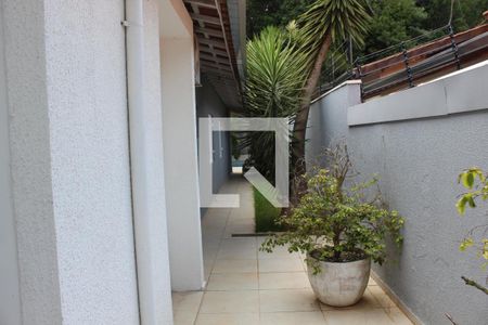 Suíte 1 de casa de condomínio para alugar com 4 quartos, 400m² em Paisagem Renoir, Cotia