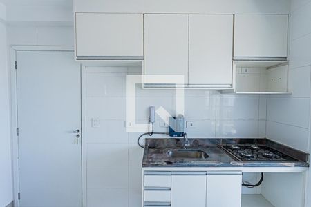 Sala e cozinha de apartamento para alugar com 1 quarto, 40m² em Vila Diva, São Paulo