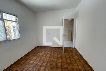 Sala de casa para alugar com 4 quartos, 124m² em Vila São Luis, Duque de Caxias