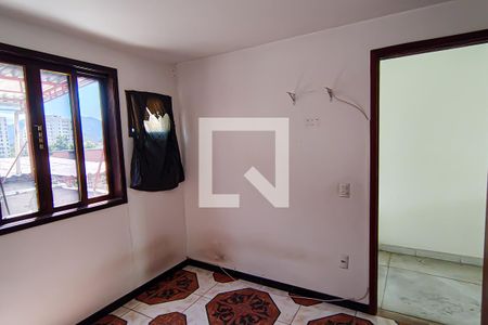 quarto 2 de casa para alugar com 2 quartos, 180m² em Taquara, Rio de Janeiro