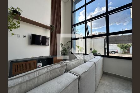 Sala de casa à venda com 3 quartos, 99m² em Jardim Marambaia II, Jundiaí