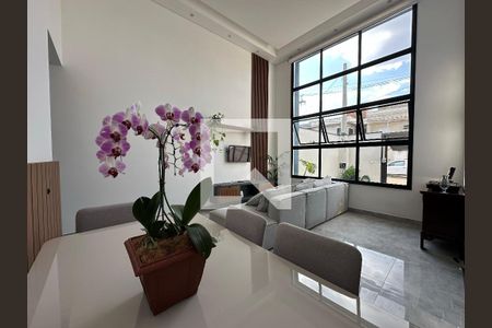 Sala de casa à venda com 3 quartos, 99m² em Jardim Marambaia II, Jundiaí