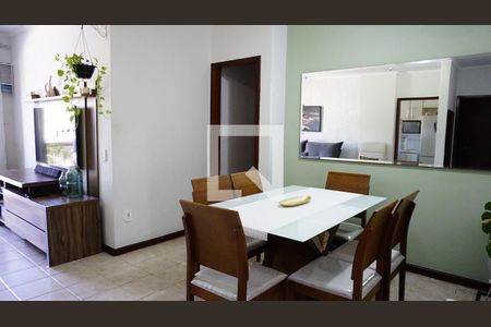 Sala de apartamento para alugar com 2 quartos, 75m² em Taquara, Rio de Janeiro