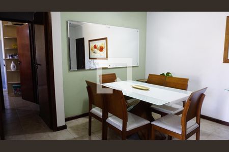 Sala de apartamento para alugar com 2 quartos, 75m² em Taquara, Rio de Janeiro