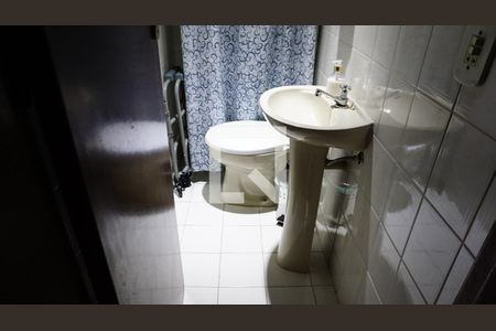 Lavabo de apartamento para alugar com 2 quartos, 75m² em Taquara, Rio de Janeiro