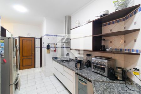 Casa de condomínio à venda com 555m², 4 quartos e 2 vagas Casa de condomínio à venda com 555m², 4 quartos e 2 vagasCozinha