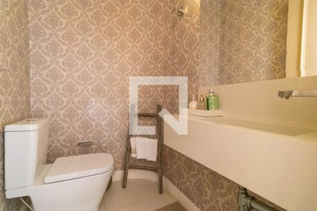 Casa de condomínio à venda com 555m², 4 quartos e 2 vagas Casa de condomínio à venda com 555m², 4 quartos e 2 vagasLavabo