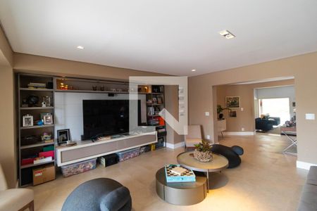 Casa de condomínio à venda com 555m², 4 quartos e 2 vagas Casa de condomínio à venda com 555m², 4 quartos e 2 vagasSalas