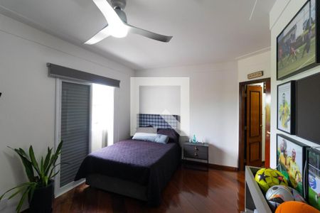 Casa de condomínio à venda com 555m², 4 quartos e 2 vagas Casa de condomínio à venda com 555m², 4 quartos e 2 vagasSuíte 01