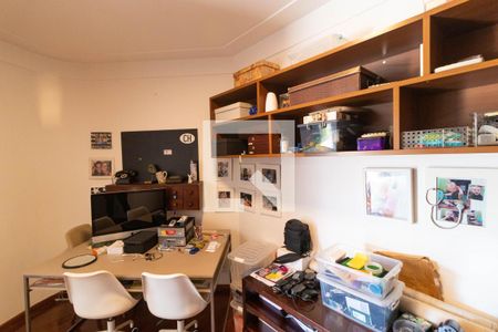 Casa de condomínio à venda com 555m², 4 quartos e 2 vagas Casa de condomínio à venda com 555m², 4 quartos e 2 vagasAate- Sala da Suíte 03