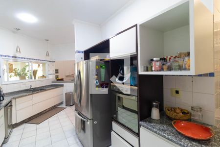 Casa de condomínio à venda com 555m², 4 quartos e 2 vagas Casa de condomínio à venda com 555m², 4 quartos e 2 vagasCozinha