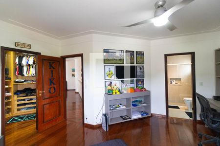 Casa de condomínio à venda com 555m², 4 quartos e 2 vagas Casa de condomínio à venda com 555m², 4 quartos e 2 vagasSuíte 01