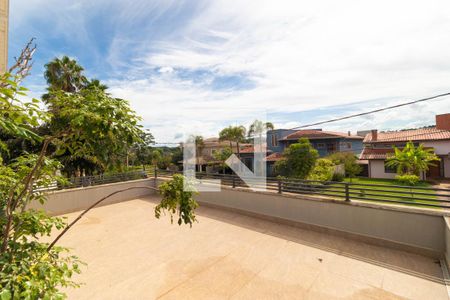 Casa de condomínio à venda com 555m², 4 quartos e 2 vagas Casa de condomínio à venda com 555m², 4 quartos e 2 vagasVaranda da Suíte 03