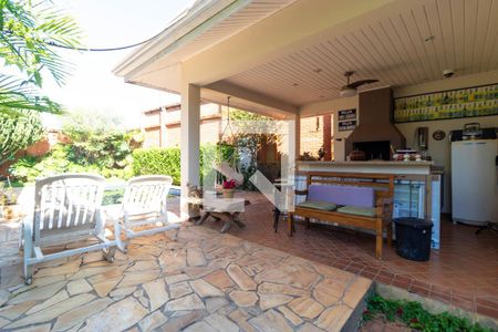 Casa de condomínio à venda com 345m², 4 quartos e sem vaga Casa de condomínio à venda com 345m², 4 quartos e sem vagaChurrasqueira