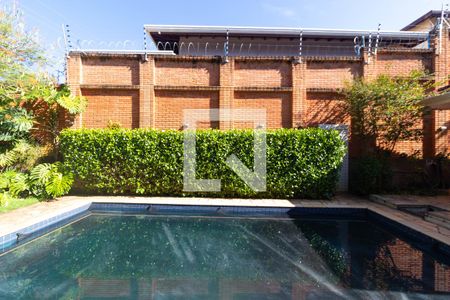 Casa de condomínio à venda com 345m², 4 quartos e sem vaga Casa de condomínio à venda com 345m², 4 quartos e sem vagaPiscina