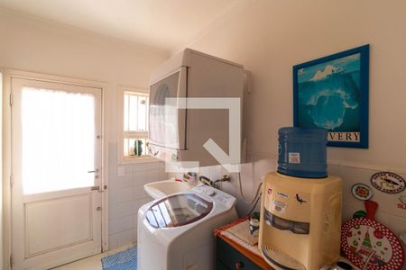 Casa de condomínio à venda com 345m², 4 quartos e sem vaga Casa de condomínio à venda com 345m², 4 quartos e sem vagaÁrea de Serviço