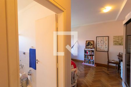 Casa de condomínio à venda com 345m², 4 quartos e sem vaga Casa de condomínio à venda com 345m², 4 quartos e sem vagaSuíte 03