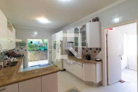 Casa de condomínio à venda com 345m², 4 quartos e sem vaga Casa de condomínio à venda com 345m², 4 quartos e sem vagaCozinha