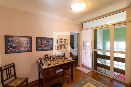 Casa de condomínio à venda com 345m², 4 quartos e sem vaga Casa de condomínio à venda com 345m², 4 quartos e sem vagaHall ìntimo