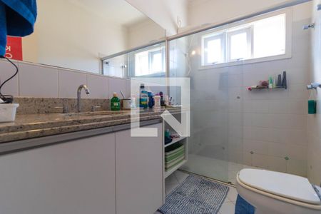 Casa de condomínio à venda com 345m², 4 quartos e sem vaga Casa de condomínio à venda com 345m², 4 quartos e sem vagaBanheiro da Suíte 01