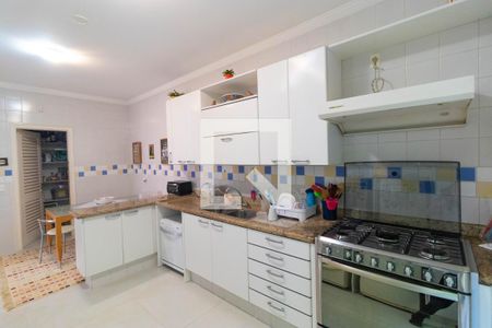 Casa de condomínio à venda com 345m², 4 quartos e sem vaga Casa de condomínio à venda com 345m², 4 quartos e sem vagaBanheiro da Suíte 04