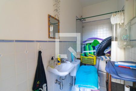 Casa de condomínio à venda com 345m², 4 quartos e sem vaga Casa de condomínio à venda com 345m², 4 quartos e sem vagaBanheiro da área externa