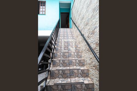 Casa à venda com 262m², 3 quartos e 6 vagas Casa à venda com 262m², 3 quartos e 6 vagasEscada