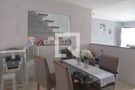 Casa à venda com 262m², 3 quartos e 6 vagas Casa à venda com 262m², 3 quartos e 6 vagasCopa