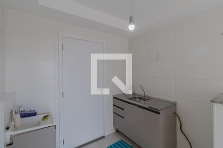 Sala/Cozinha/Área de Serviço  de apartamento para alugar com 1 quarto, 29m² em Vila Ré, São Paulo