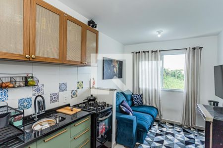 Sala, cozinha e área de serviço de apartamento para alugar com 2 quartos, 34m² em Pirituba, São Paulo