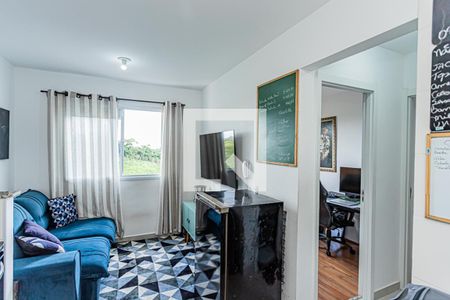 Sala, cozinha e área de serviço de apartamento para alugar com 2 quartos, 34m² em Pirituba, São Paulo