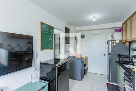 Sala, cozinha e área de serviço de apartamento para alugar com 2 quartos, 34m² em Pirituba, São Paulo
