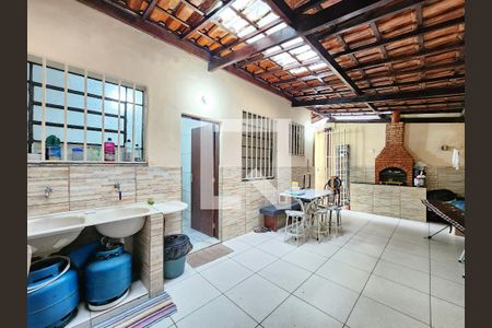 Casa à venda com 146m², 3 quartos e 1 vaga Casa à venda com 146m², 3 quartos e 1 vagaÁrea Privativa