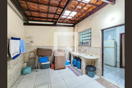 Casa à venda com 146m², 3 quartos e 1 vaga Casa à venda com 146m², 3 quartos e 1 vagaÁrea de Serviço