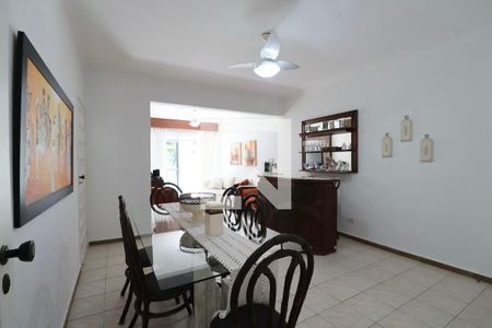 Sala de apartamento para alugar com 3 quartos, 105m² em Jardim Santa Genoveva, Guarujá