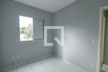 Quarto 2 de apartamento para alugar com 2 quartos, 47m² em Parque Senhor do Bonfim, Taubaté