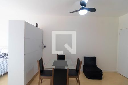 Salas de apartamento para alugar com 1 quarto, 49m² em Centro, Campinas