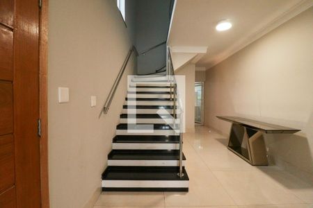 Sala de casa à venda com 3 quartos, 300m² em Santa Teresinha, São Paulo