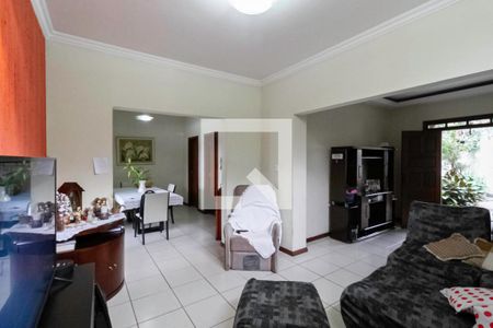 Sala de casa à venda com 3 quartos, 460m² em Padre Eustáquio, Belo Horizonte