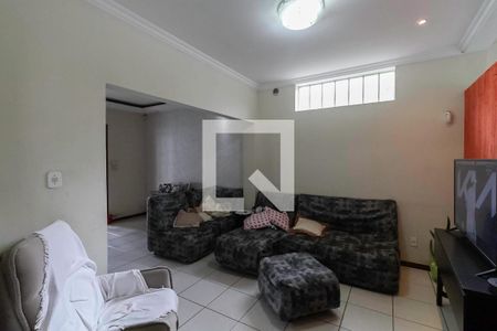 Sala de casa à venda com 3 quartos, 460m² em Padre Eustáquio, Belo Horizonte