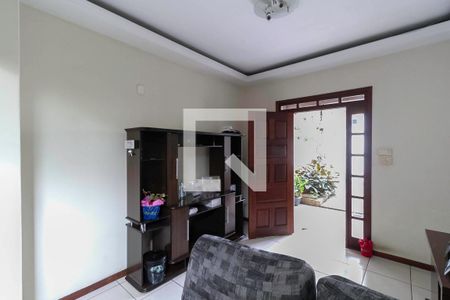 Sala de casa à venda com 3 quartos, 460m² em Padre Eustáquio, Belo Horizonte